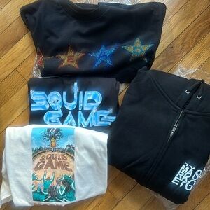 PACSUN, MARKET SQUID GAMES T-SHIRTS AND HOODIE SIZE LARGE